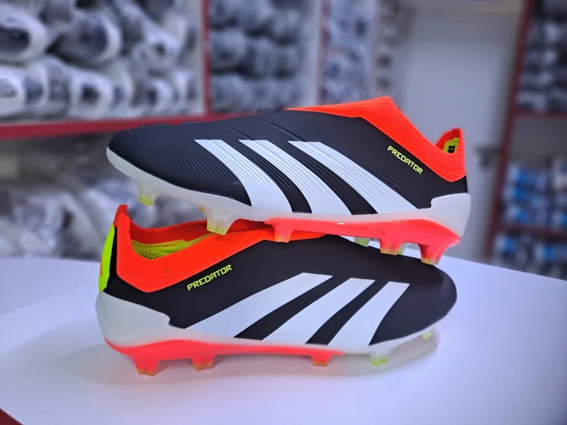 black-orange_adidas_predator_lace_less_soccer_boots_2.webp