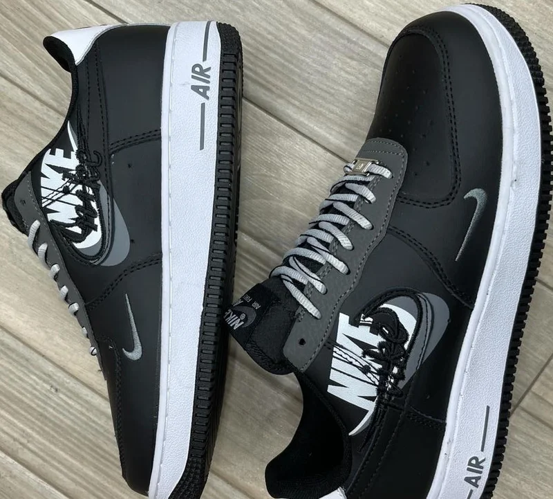 black-white_air_force_1_custom_special_edition_sneakers_2.webp