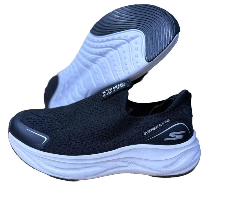 black-white_skechers__sneakers_2.webp