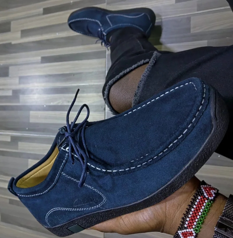 blue_casual_clarks_suede_shoes_2.webp