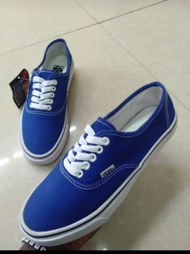 blue_casual_shoes_unisex_vans_2.webp