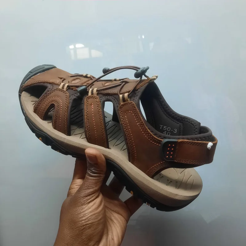 brown_outdoor_sandals_2.webp