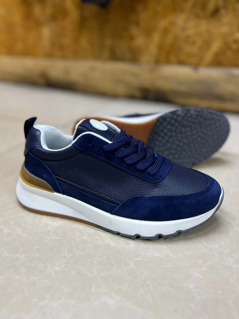 brunello_cucinelli_luxury_sneakers-_blue_leather_2.webp
