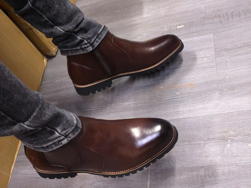 casual__brown_ankle__boots_for_men_2.webp