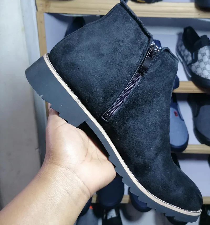chelsea_slip_on_casual_black_boots_men_shoes_footwear_2.webp