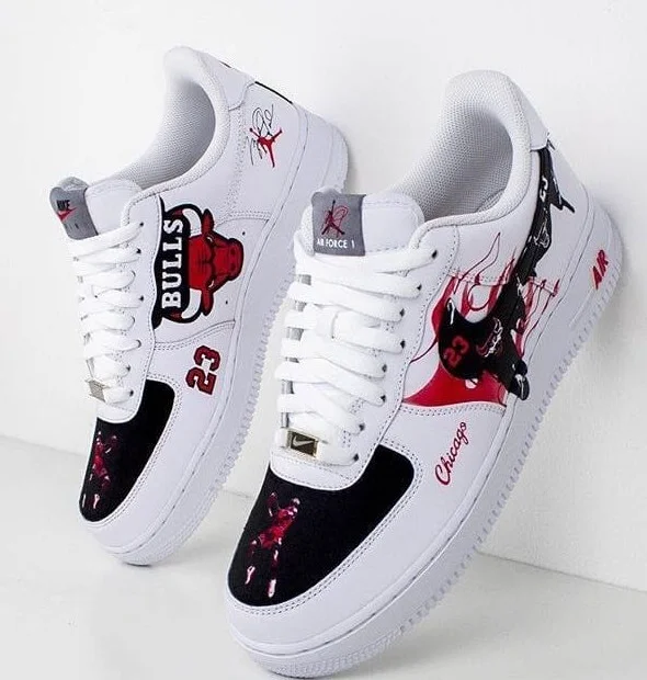 chicago_bulls_23_nike_air_force_1_basketball_sneakers_2.webp