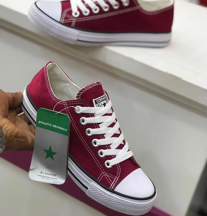 chuck_taylor_all_star_sneakers_2.webp