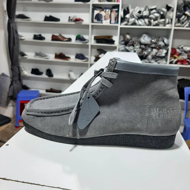 clark_wallabees_lace-up_boots_suede_boots_-_grey_moccassins_shoes_2.webp