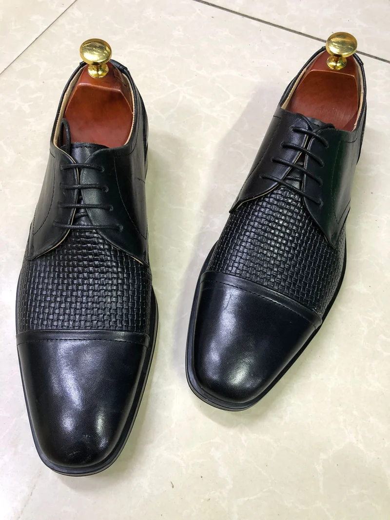 clarks_laced_black_laced_patterned_leather_quality_official_shoes_2.webp