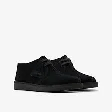 clarks_original_desert_trek_x_bankrobbers,original_clarks_suede_shoes,clarksboot_3.webp