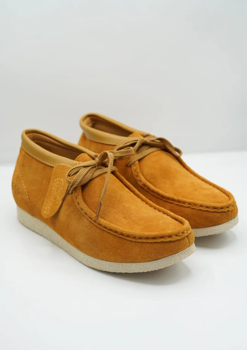clarks_wallabee_mustard_suede_shoes_moccassins_2.webp