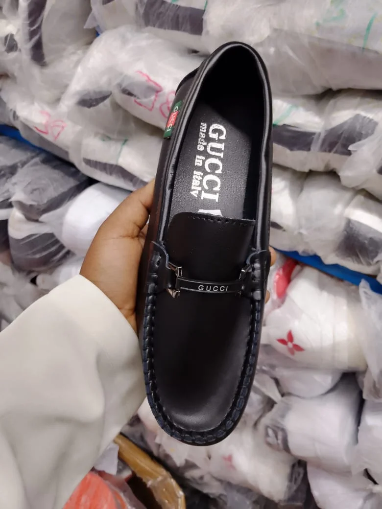 classic__kids_loafers_-gucci_2.webp