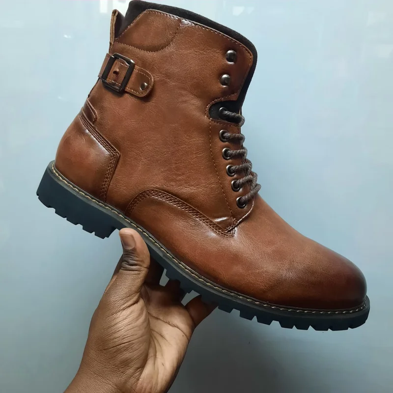classic_cacatua_men_casual_and_official_boots_2.webp