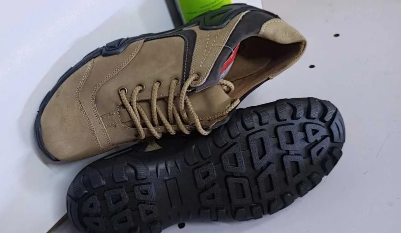 classic_hiking__khaki_leather_sneakers_british_style_men_casual_outdoor_shoes_3.webp