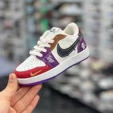 classic_kids__nike_jordan_1_low_sneakers_2.webp