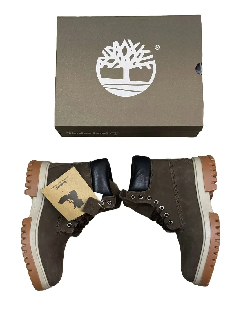 classic_louis_vuitton_x_timberland_boots._2.webp