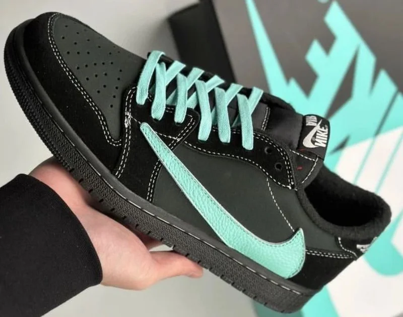 classic_nike_air_force_1_low-_black_and_mint_green_2.webp