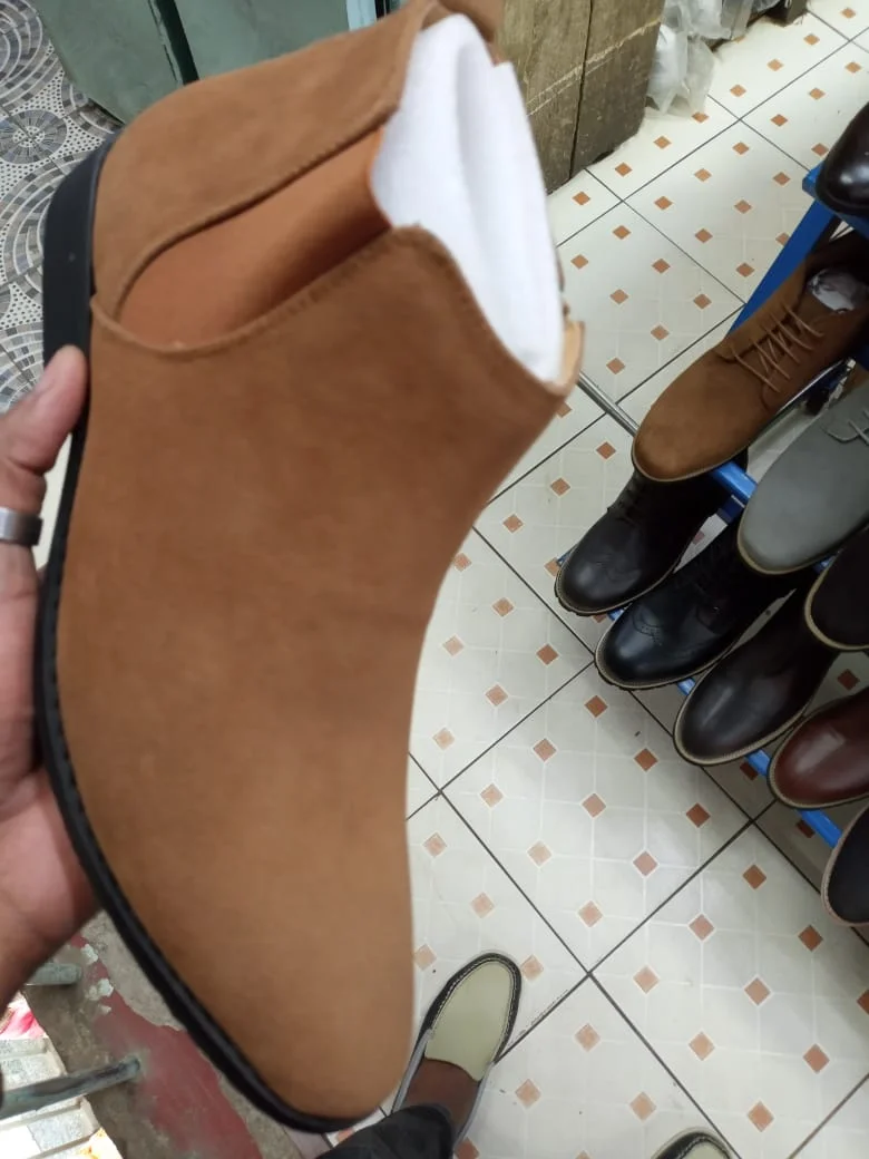 classy_cacatua_men_boot_2.webp