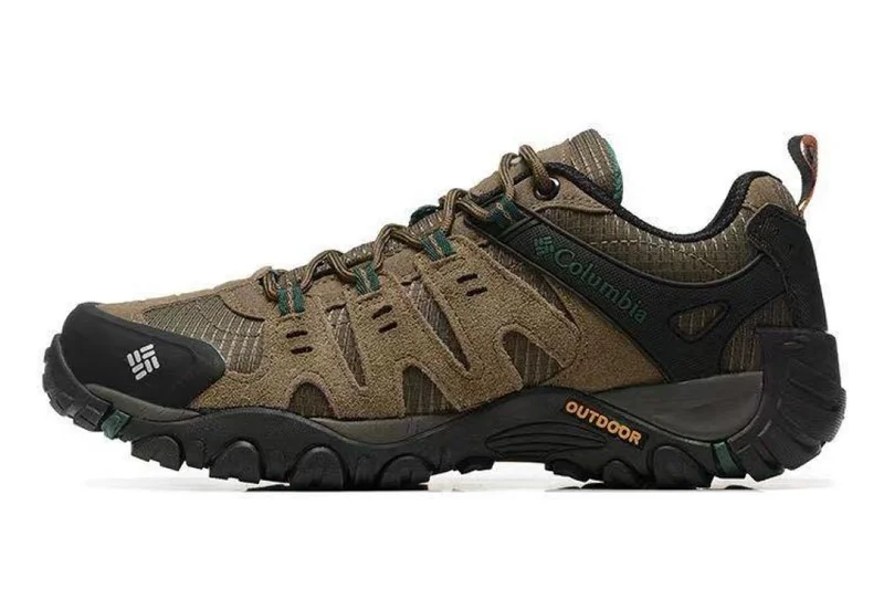 columbia_waterproof_men's_trekking_&_hiking_shoes._2.webp