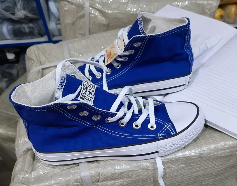 converse_all_star_blue_2.webp