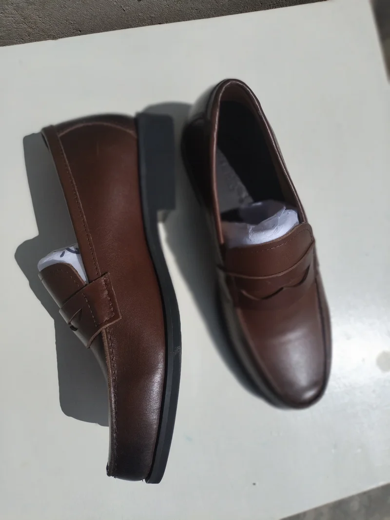 dark_brown_clarks_moccasin_loafers_2.webp