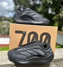 dark_grey__adidas_yeezy_700v3_men’s_sneakers_2.webp