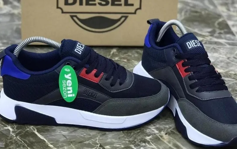 diesel_men's_black_'s-racer_lc'_sneakers_2.webp