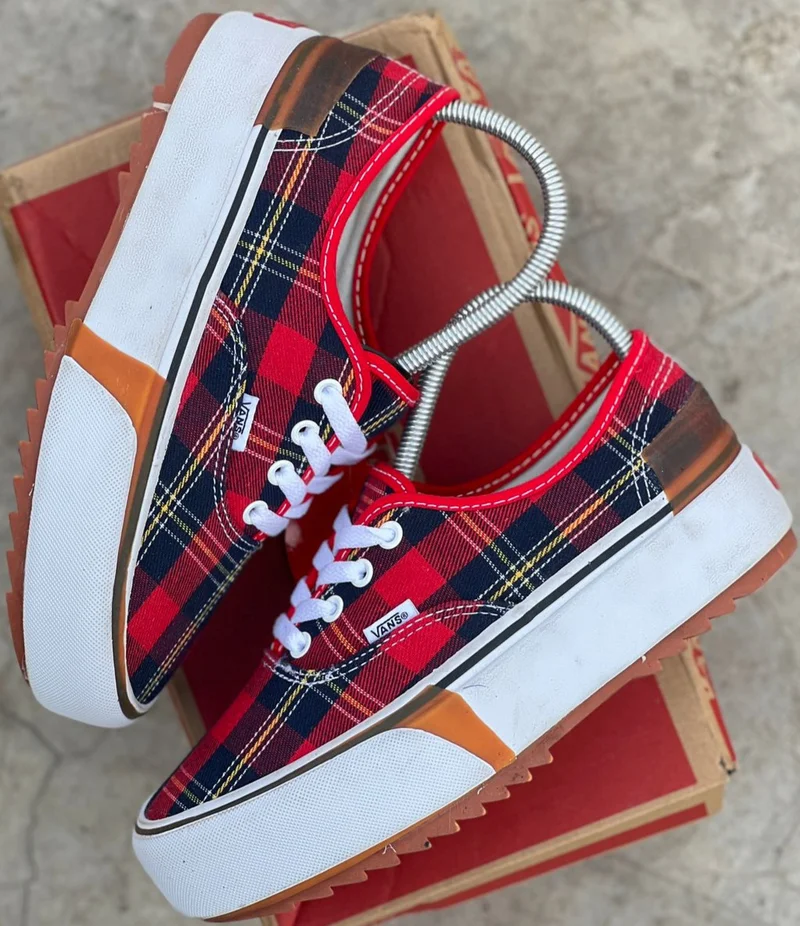 double_sole_checked_red__black__white__vans_tribal_vans_2.webp