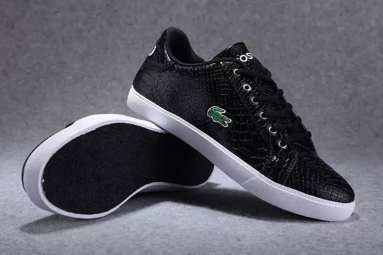 fashionable_lacoste_snakeskin_effect_leather_sneakers_2.webp