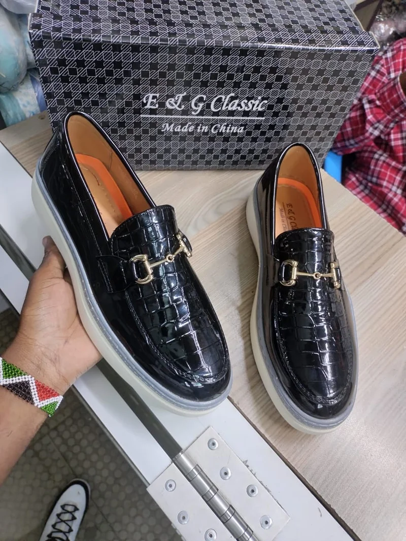 fashionable_men_e_&_g_classic_wetlook_loafer_casual_shoes_2.webp