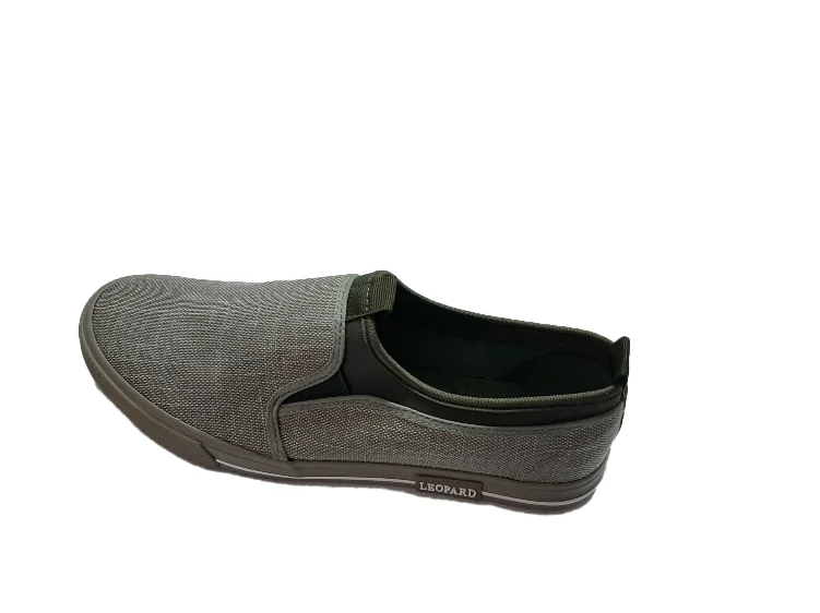 green_fashion_men's_green_leopard_sneakers_2.webp