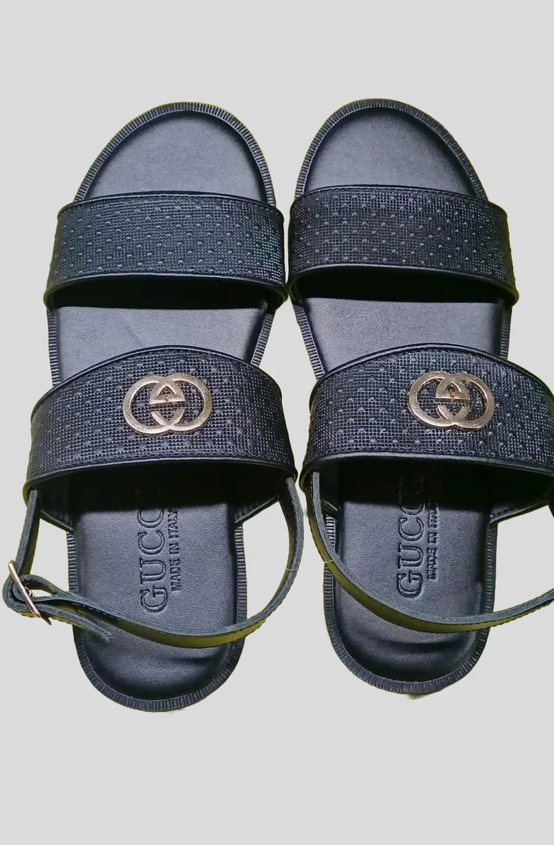 gucci_leather_sandals_2.webp