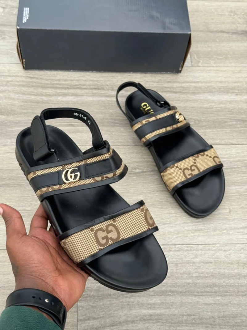 gucci_men's_leather_sandals_with_gg_logo_2.webp
