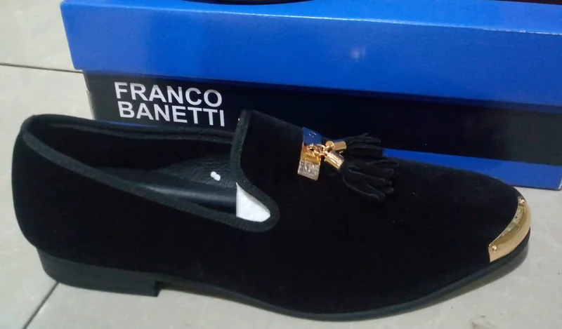 hermes_loafers_black_slip-ons_shoes_2.webp