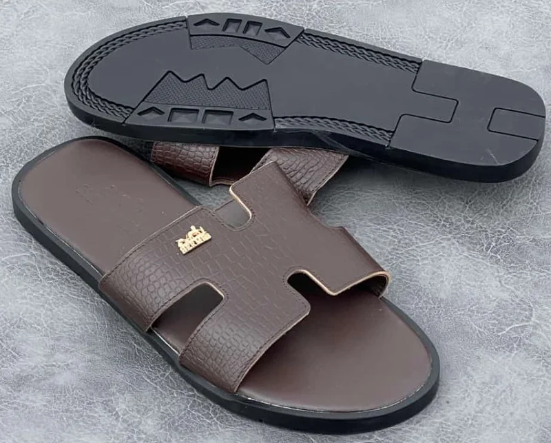 hermès_chypre_leather_slide_sandals_-_coffee_2.webp