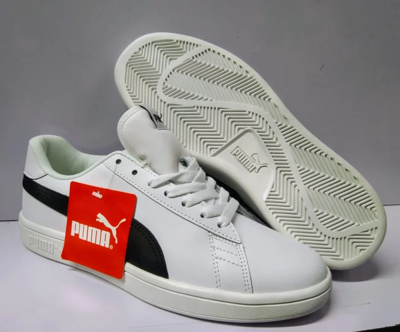 iconic_puma_suede_classic_xxi_sneakers_-white_black_2.webp