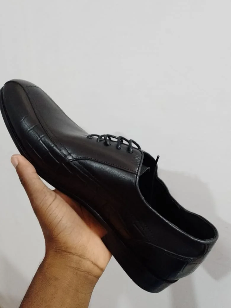 john_foster_laced_premium_leather_blackofficial_shoes_2.webp