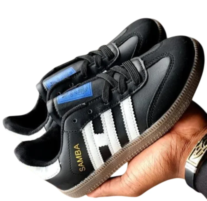 kids_adidas_samba_sneakers_in_leather_with_a_suede_t-toe._2.webp