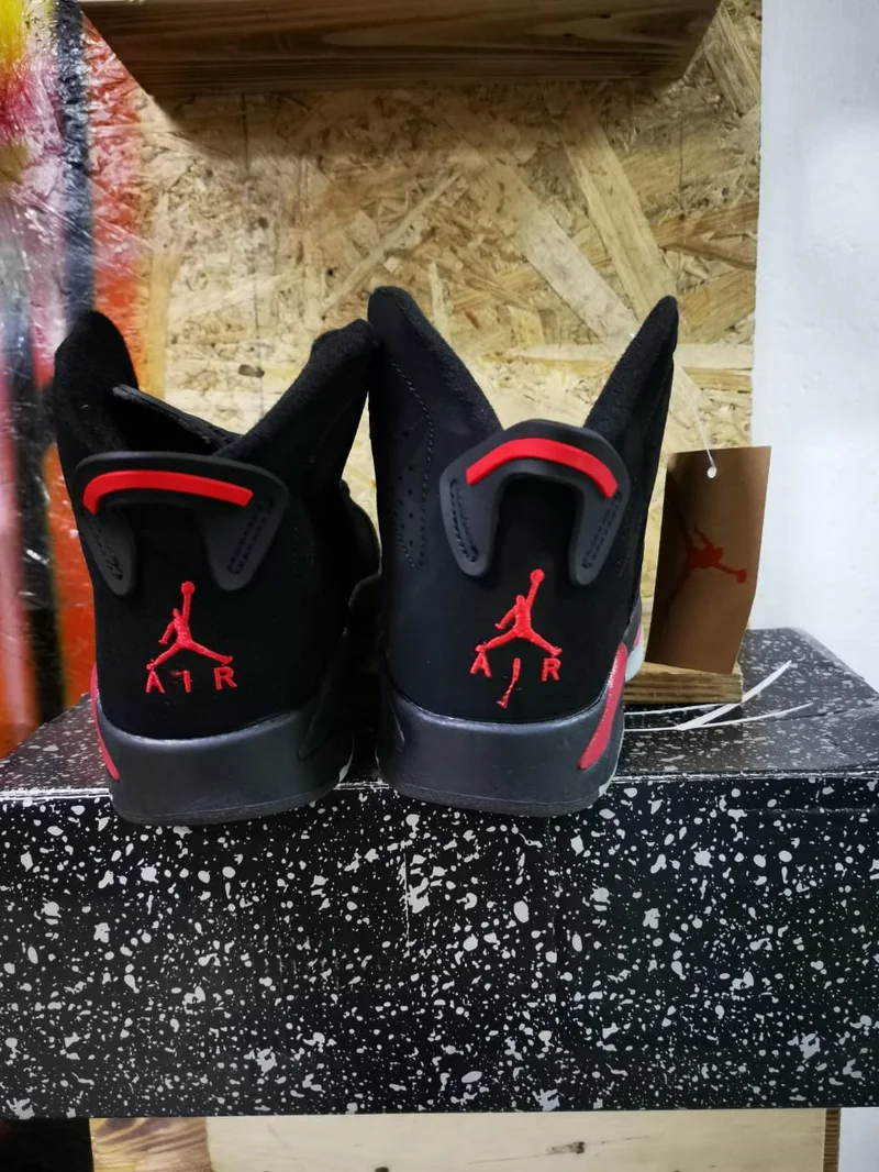 kids_air_jordan_6_“black_infrared”_children_sneakers_2.webp