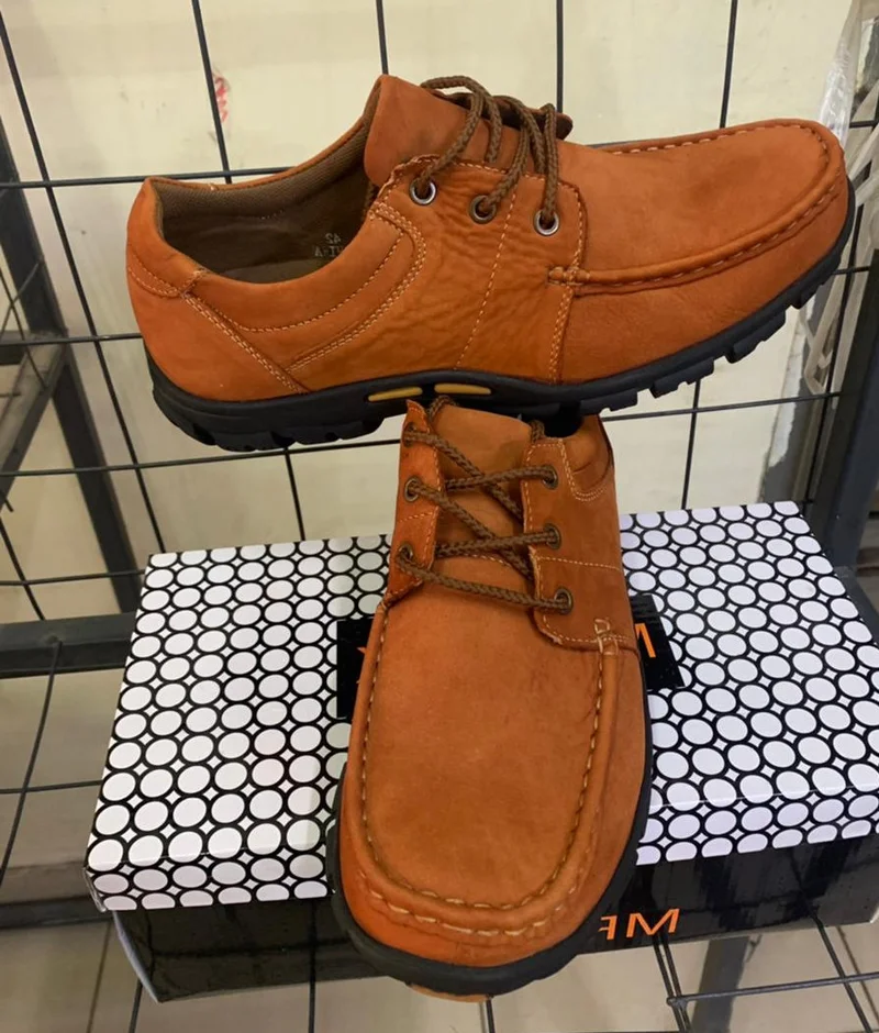 laced_up_brown_mr_mark_-men_casual_shoes_2.webp