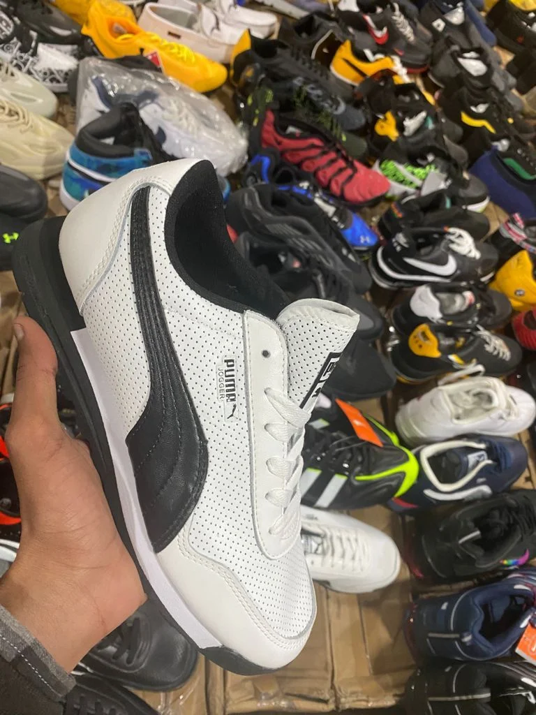 leather_puma_jogger_sneakers_white_sports_shoe_2.webp