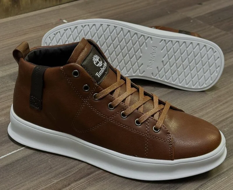leather_timberland_high-top_sneakers_2.webp