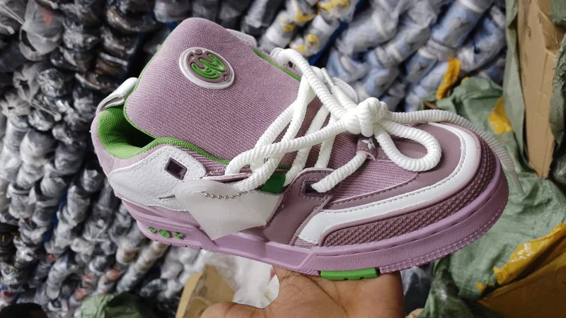 louis_vuitton_authentic_premium_designer_low_top_sneaker_2.webp