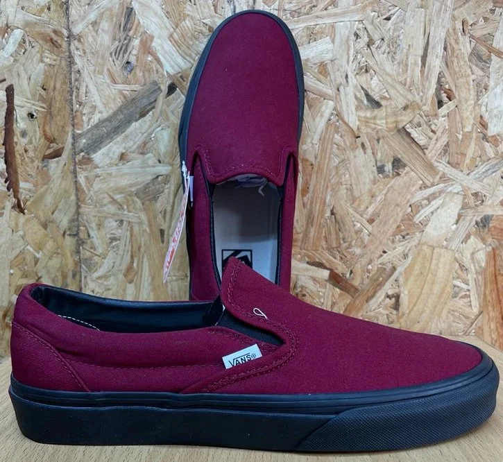 low-top_slip_on_double_sole_authentic_vans_shoes_-_maroon_black_2.webp