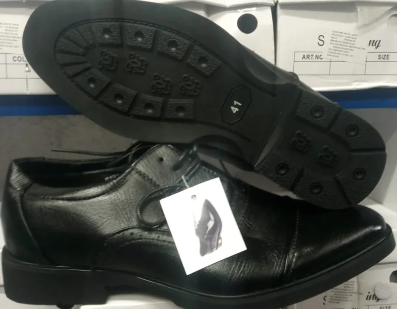 men_black_laced_official_shoes_2.webp