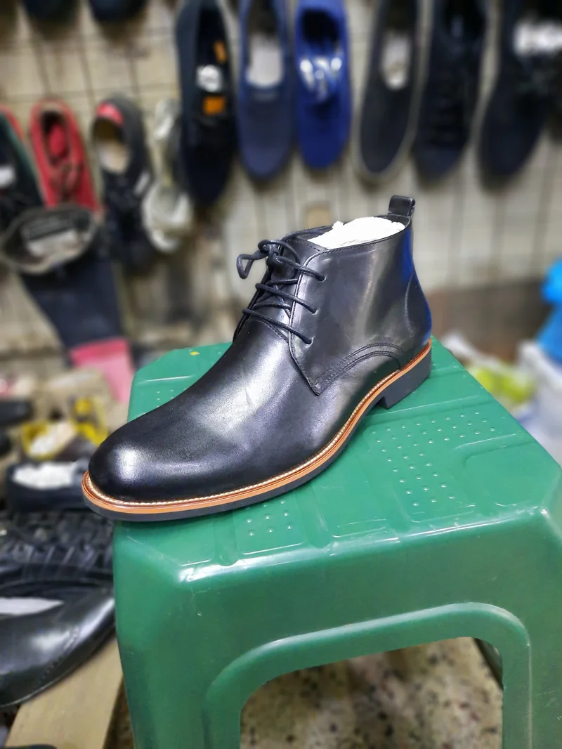 men_stylish_leather_shoes_2.webp