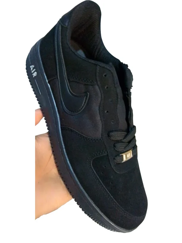 men's_black_air_force_1_essential_low_2.webp