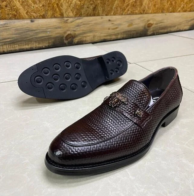 men's_italian_leather_loafers_-_luxury_designer_shoes_with_medusa_medallion_2.webp