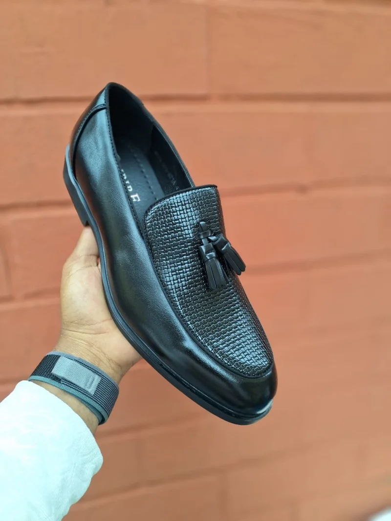 men's_premium_brown_genuine_leather_tassel_loafers_official_casual_textured_2.webp