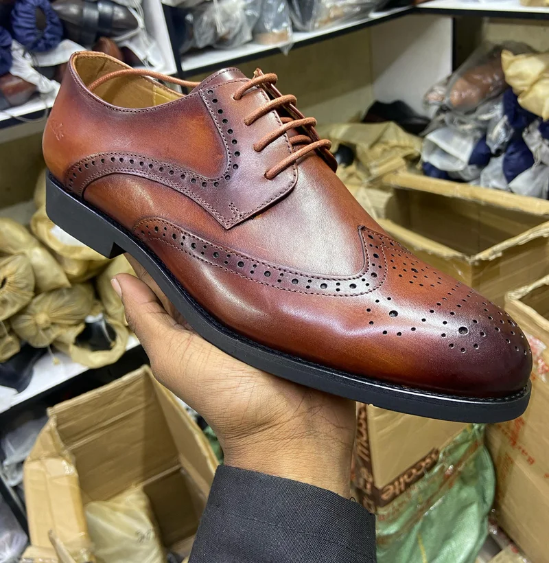 mens_formal_clarks_leather_lace-up_brogues_business_casual_dress_wedding_party_2.webp